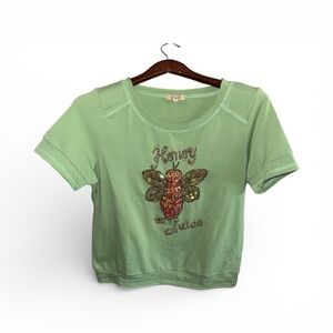 Green Short Sleeve Top with Shimmer Bumble Bee Sequin Design Casual T-Shirt Used